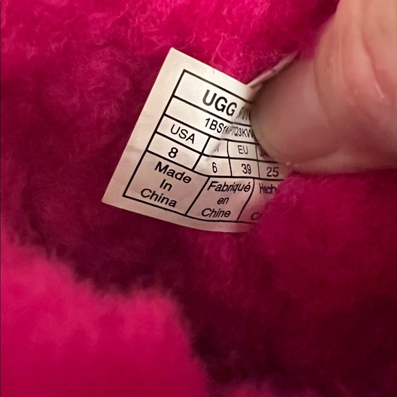 UGG pink shoes size 8 - Picture 6 of 10